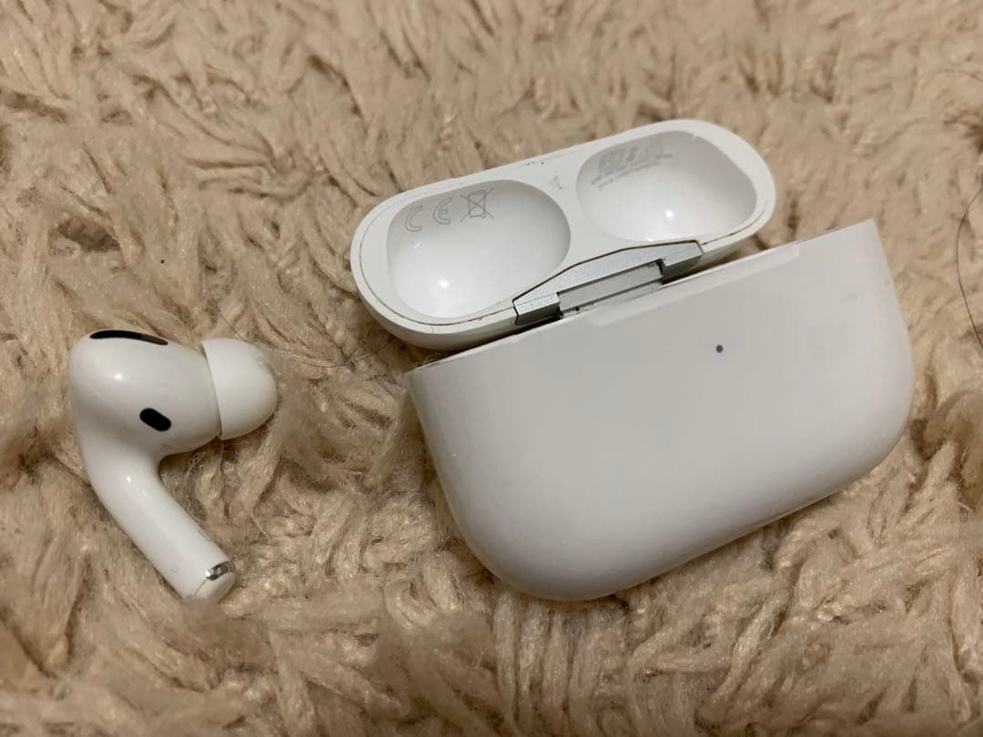 AirPods Pro第一世代 エアポッズプロ充電ケース&左耳イヤホン&付属品付