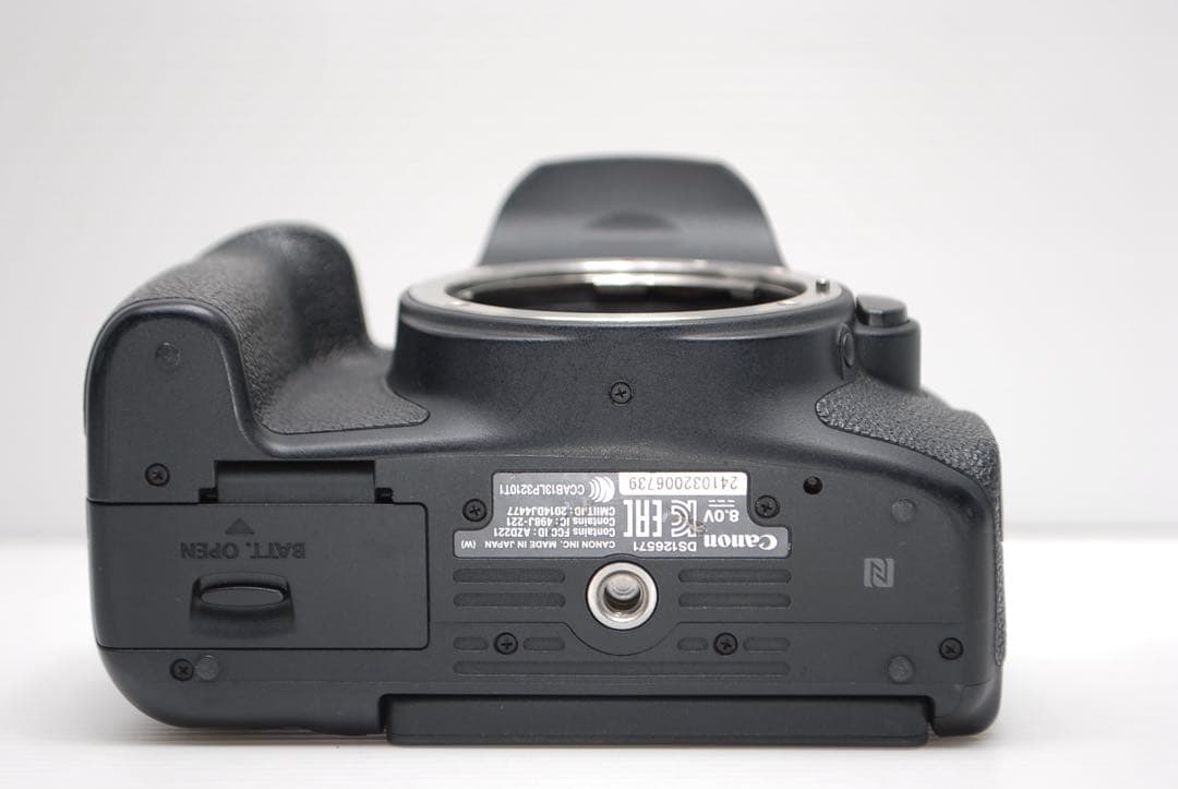 ✨Canon kiss X8i✨キャノン タッチ操作で扱いやすい 美品