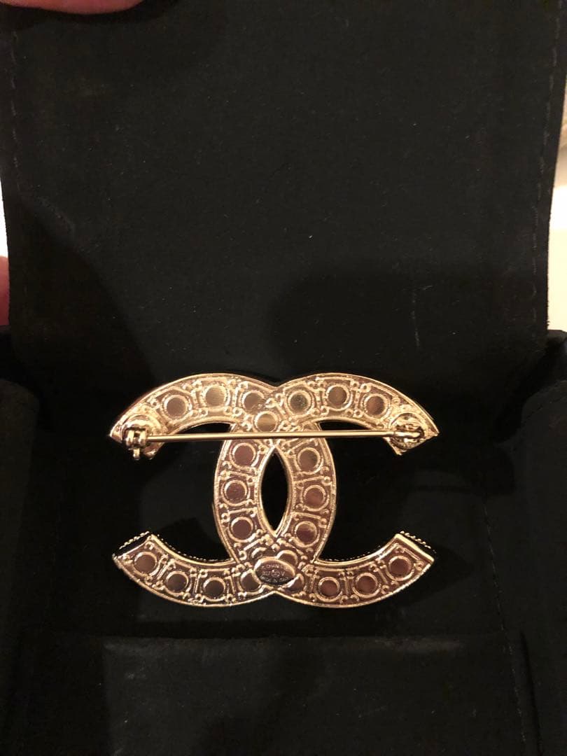 シャネル　cc ココマーク　パール　ブローチ