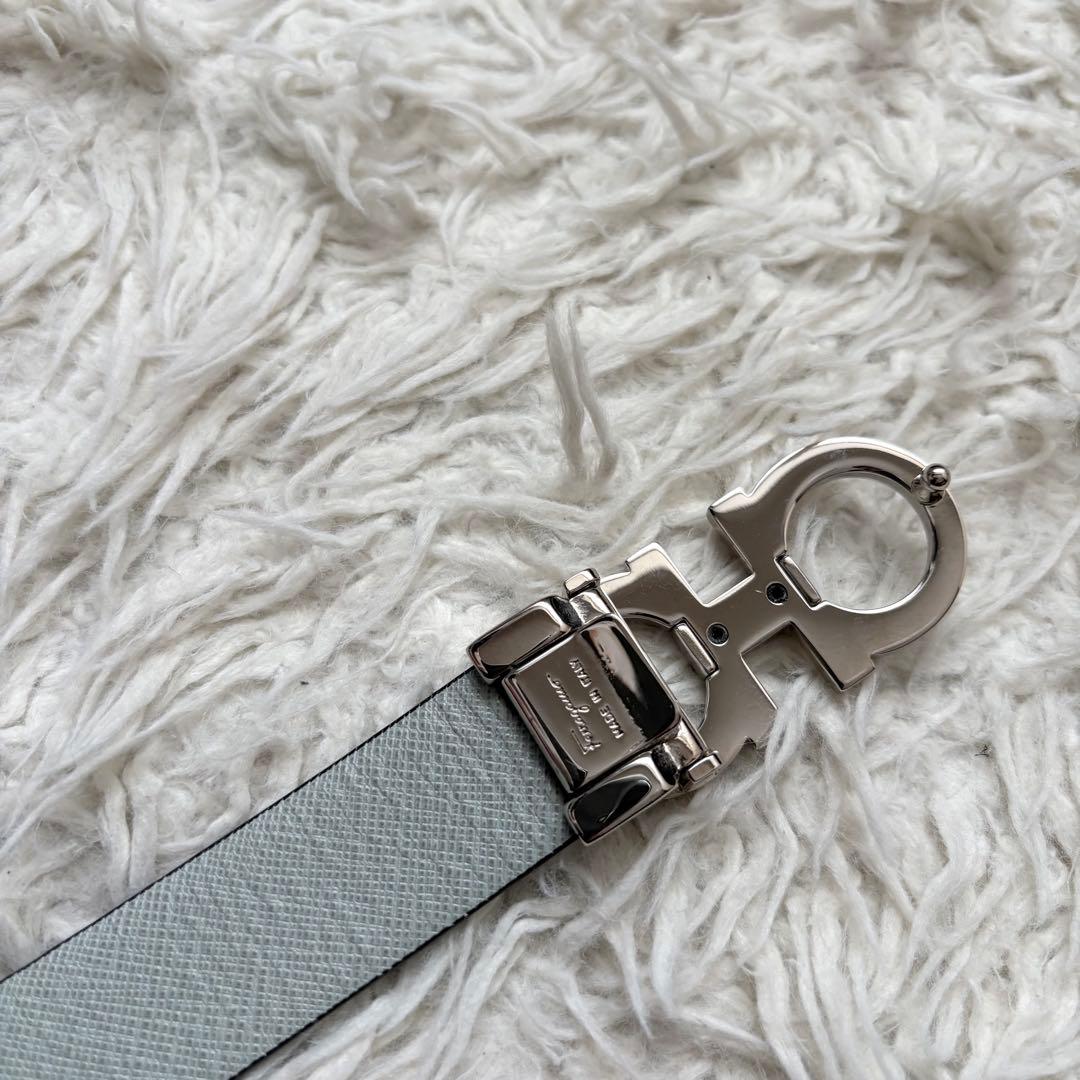 極美品　Ferragamo　ダブルガンチーニ　リバーシブルベルト　レディース