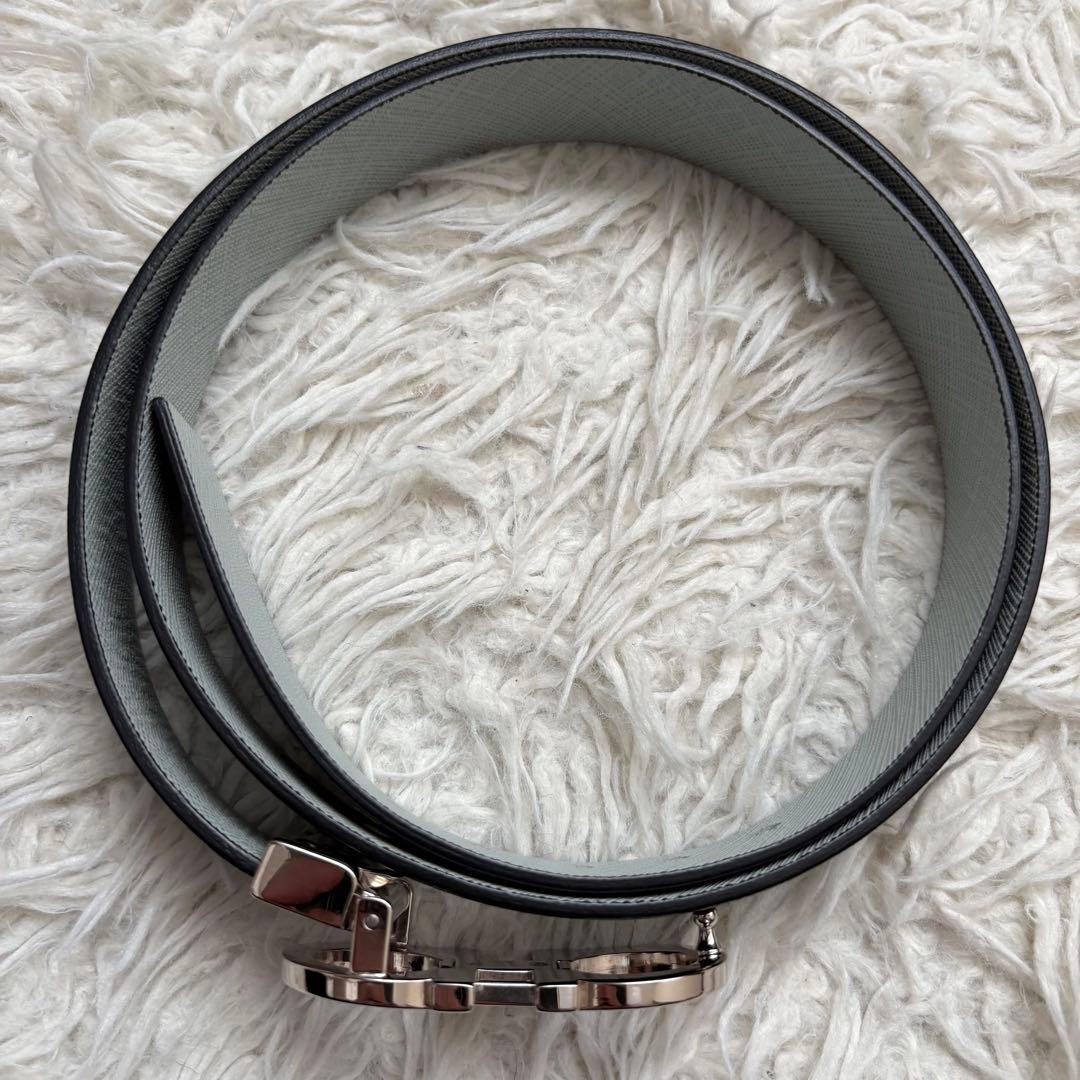 極美品　Ferragamo　ダブルガンチーニ　リバーシブルベルト　レディース