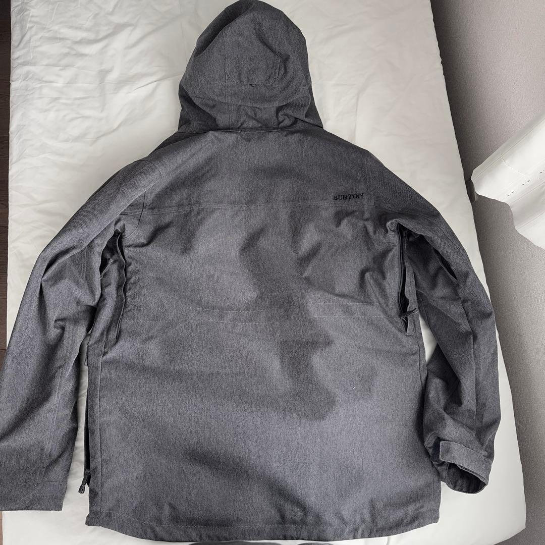 BURTON スノーボードウェア（上）Mサイズ