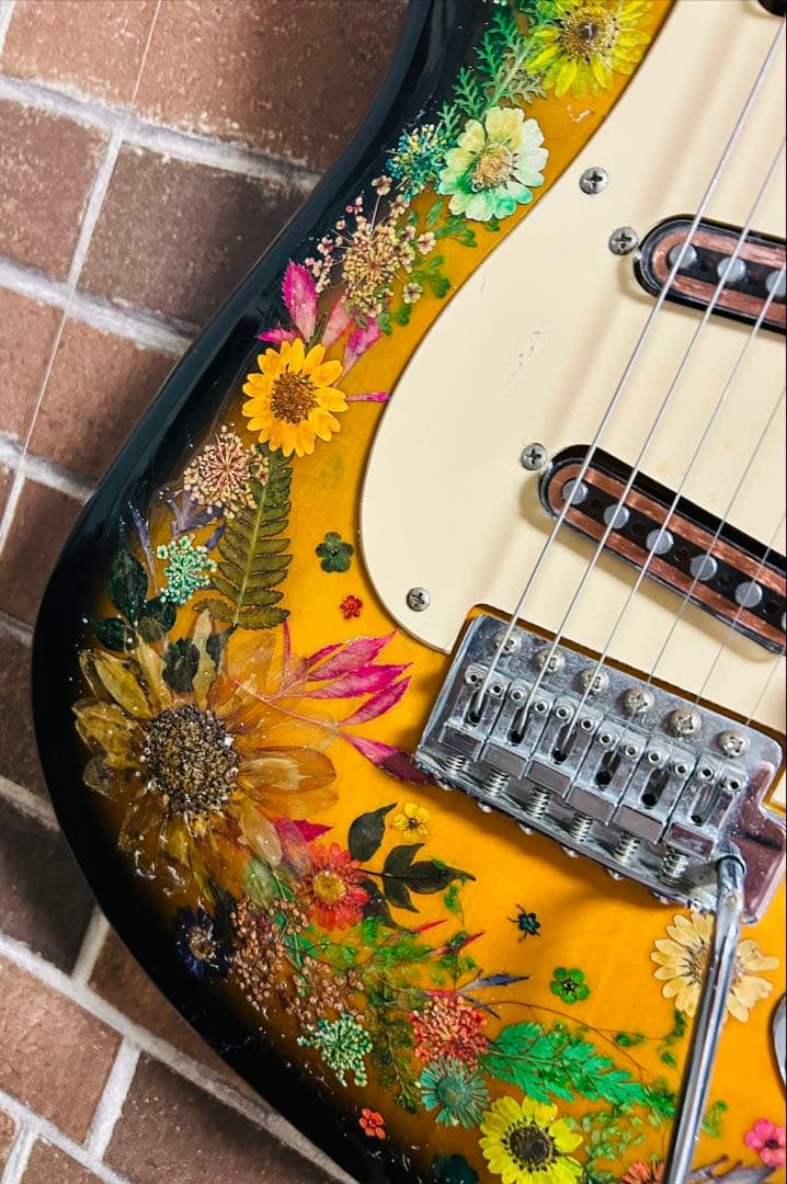 唯一無二‼︎スクワイヤー　ストラトキャスター　エレキギター