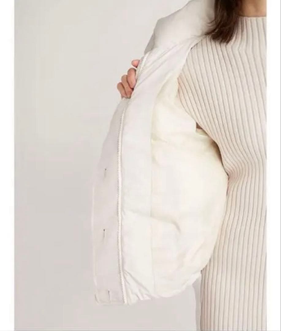 完売品 SNIDEL ショート丈ダウンジャケット アイボリー