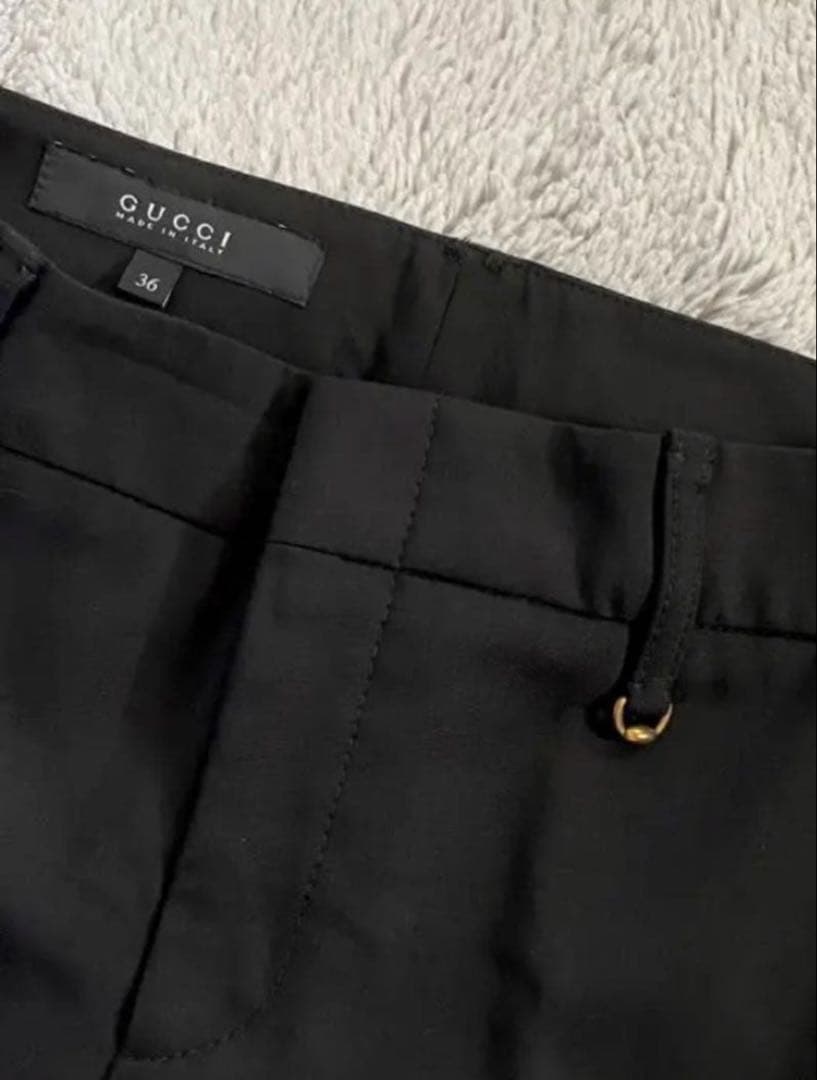 GUCCI レディーススーツ　セット　ブラック