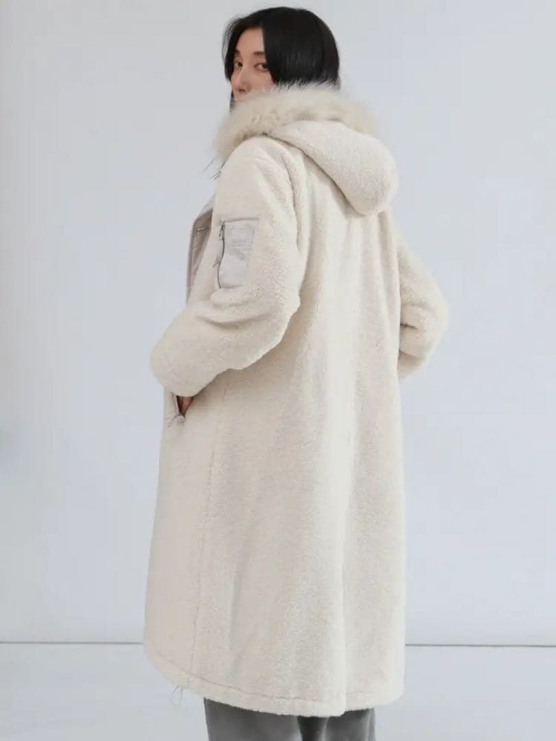 LASUD ファーボアコート　アイボリー　未使用品　サイズ9号　定価34000円