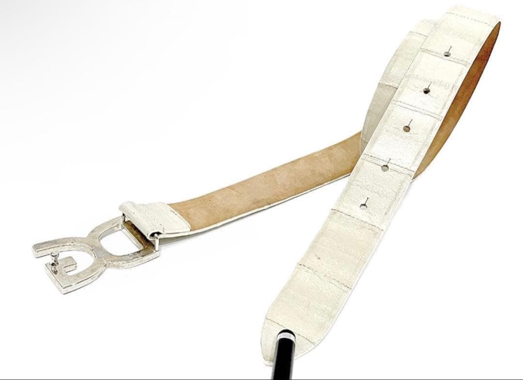 Dolce & Gabbana DGロゴベルト ホワイト 着画あり