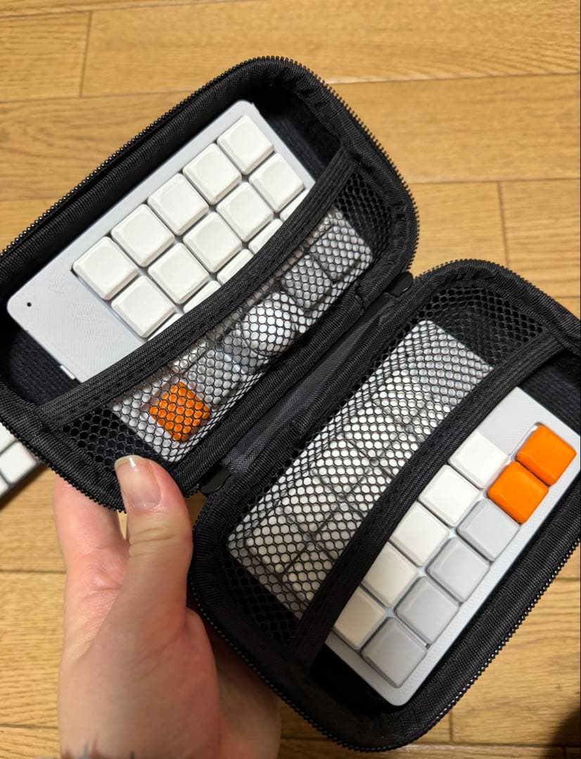conductor 分割型キーボード キーキャップ+ケース付き
