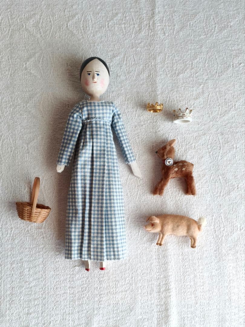 * antique doll ୨୧ .·*° アンティーク ペグドール