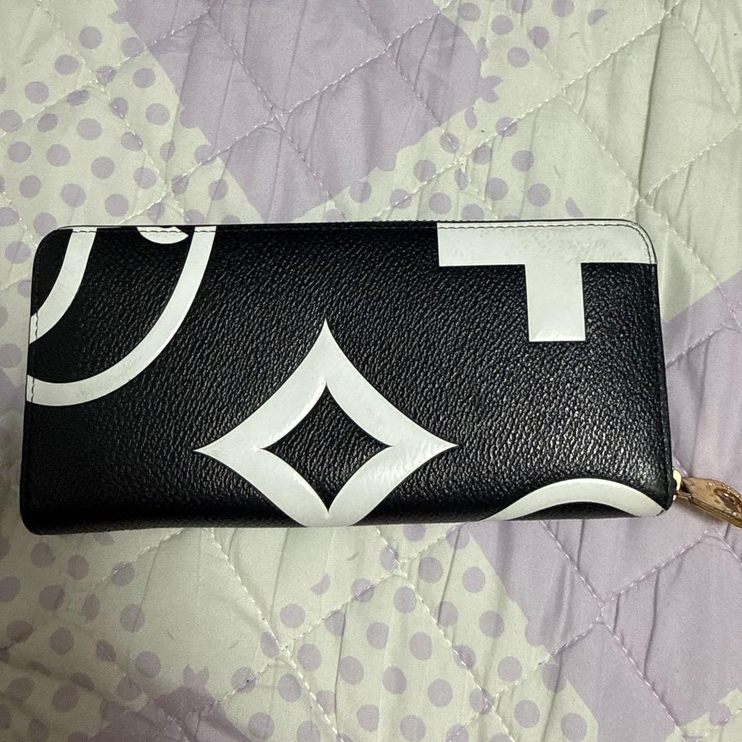 ロゴデザイン 長財布 黒