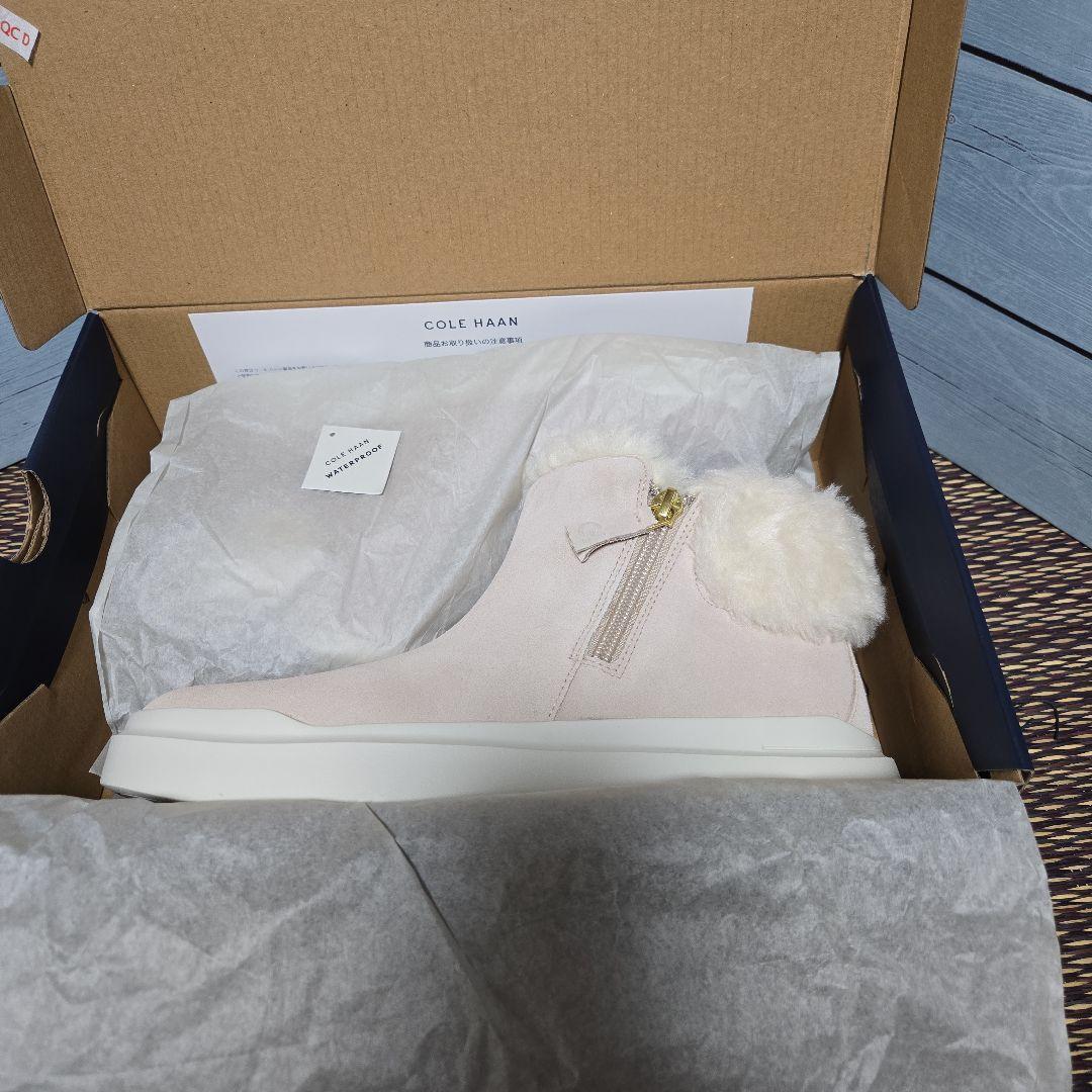 新品未使用　コールハーン　ショートブーツ　ムートン