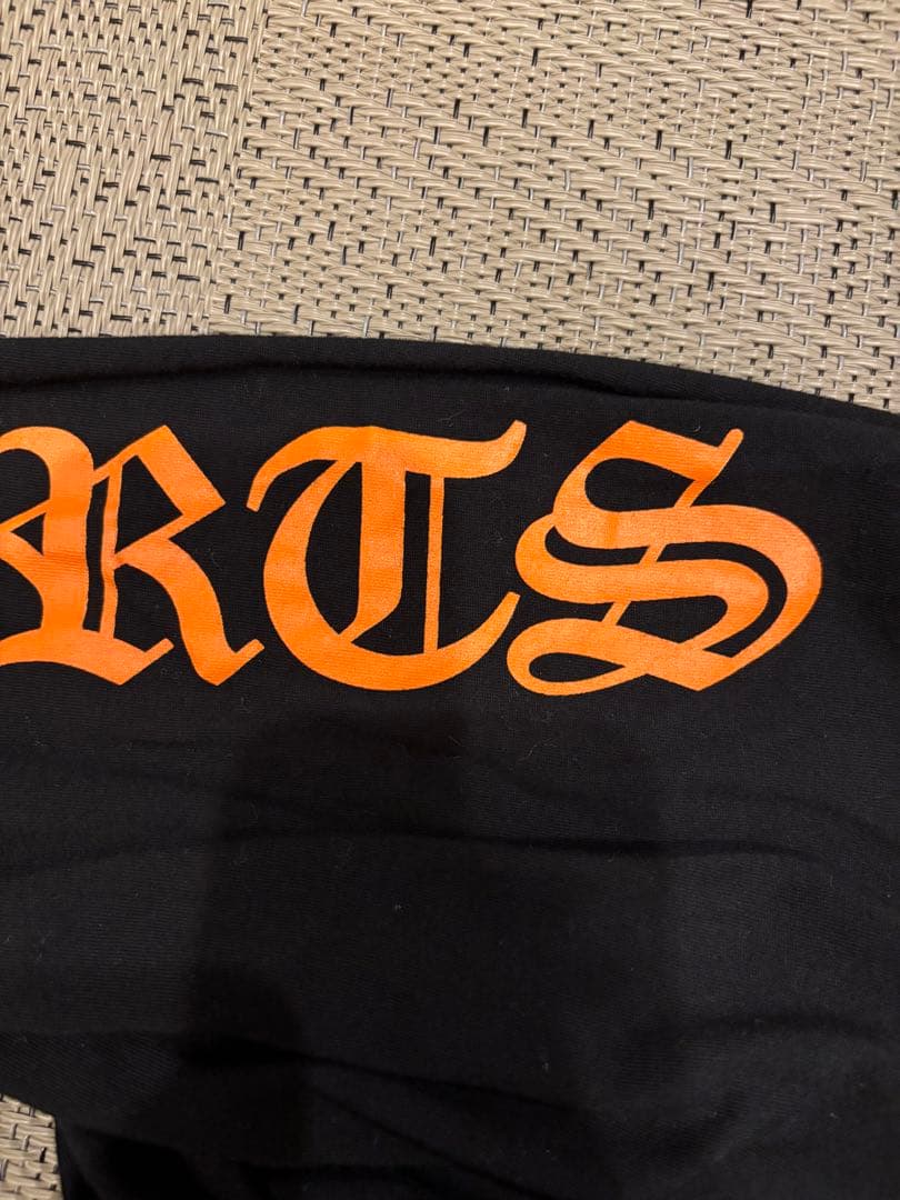超美品 ハワイ購入 CHROME HEARTS ブラック オレンジ (L)ロンT