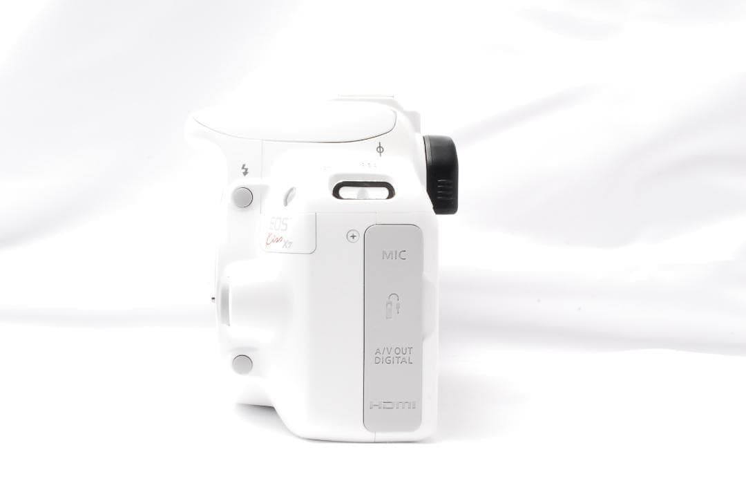 ショット数新品級✨キャノン kiss X7 ホワイト ダブルレンズセット