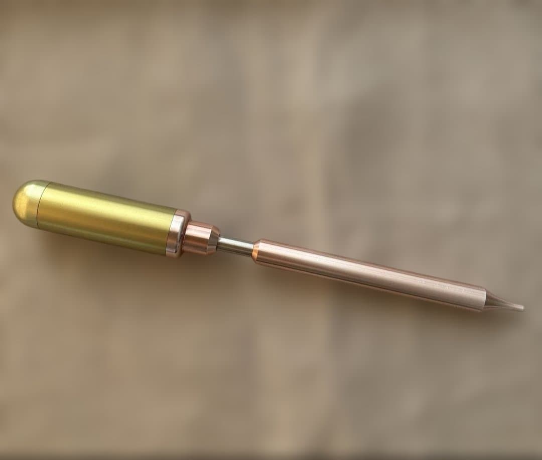 FTW セラミック フィオーラ　美顔ローラー　本体とケース（説明書無し）