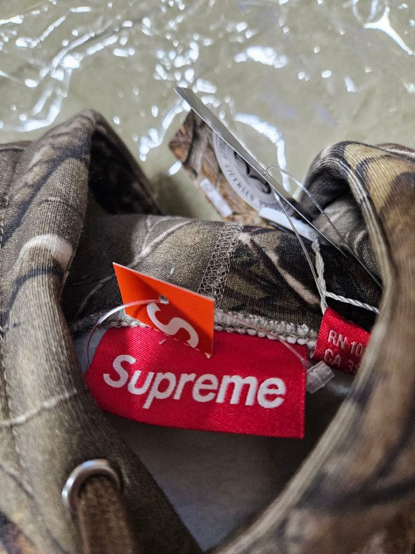 Supreme パーカー リアルツリー Mサイズ 2025FW