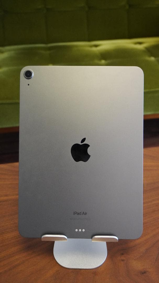 Apple iPad Air（第5世代）64GB ケース/保護フィルム付き