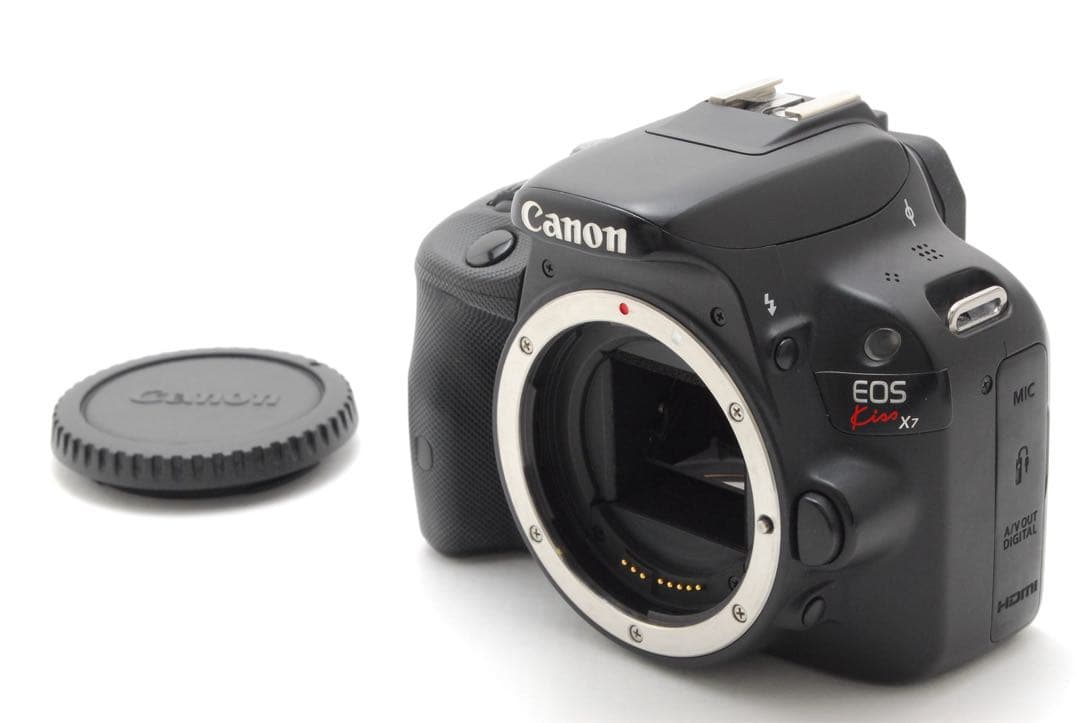 美品✨キャノン Kiss X7❤️小型軽量ボディ！