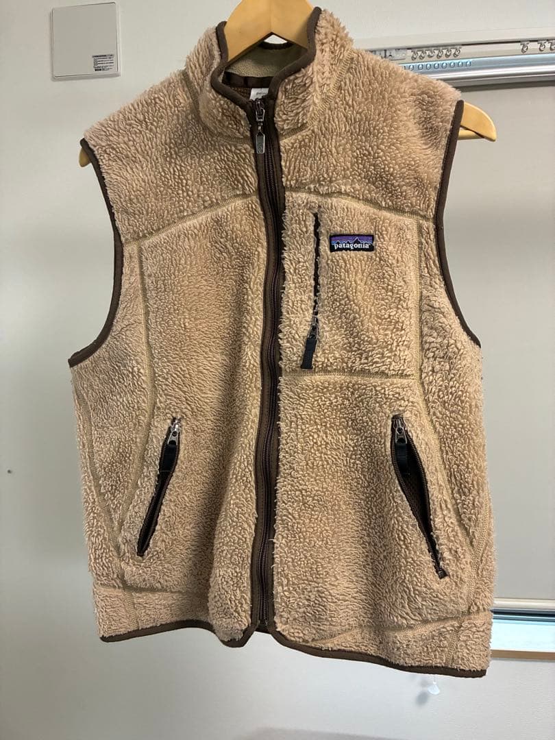 patagonia フリースベスト ベージュ