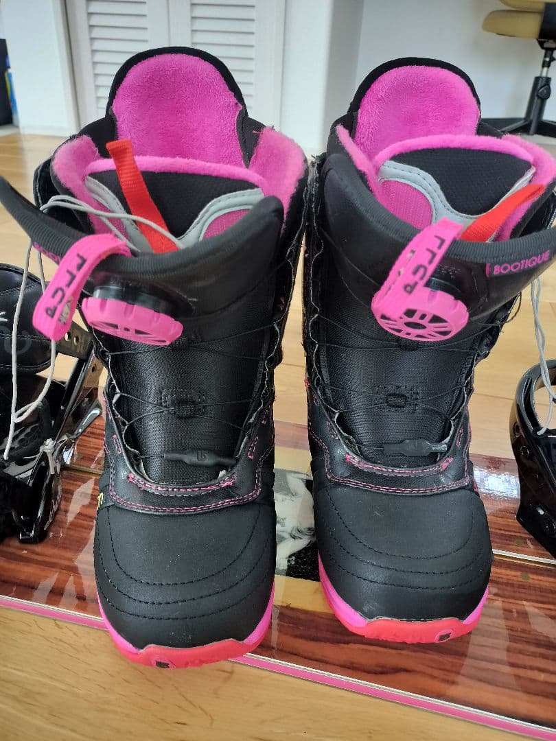 【美品】150cmBURTONレディース　4点セット　入手困難な限定デザイン