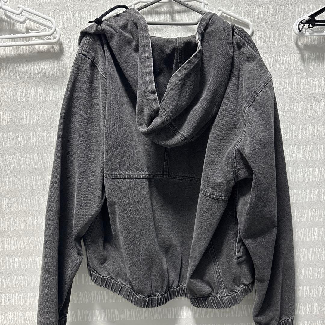 STUSSYジップパーカー