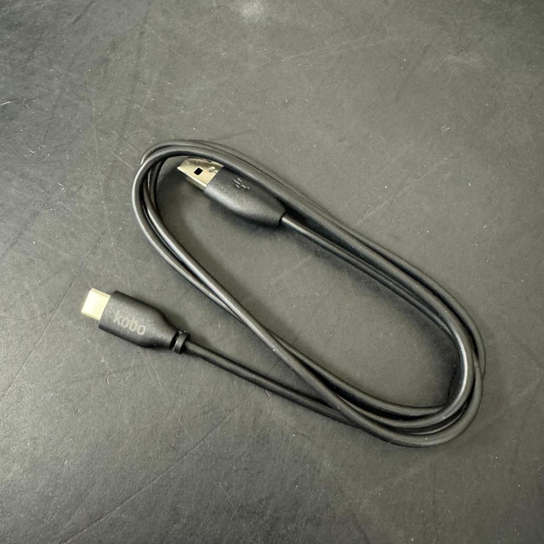 ☆☆未使用に近い　電子書籍リーダー　kobo clara colour　16GB