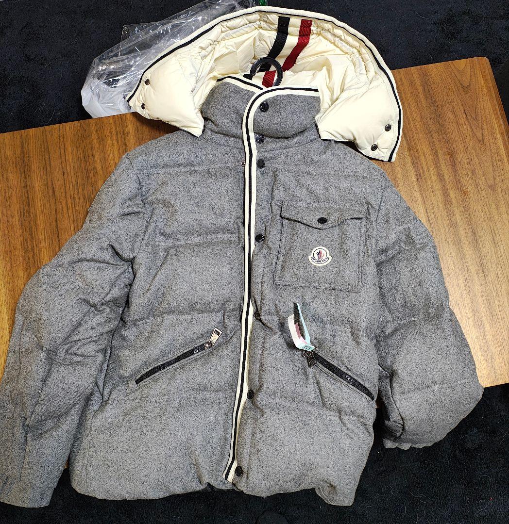 ク*ー様 モンクレール　ダウン