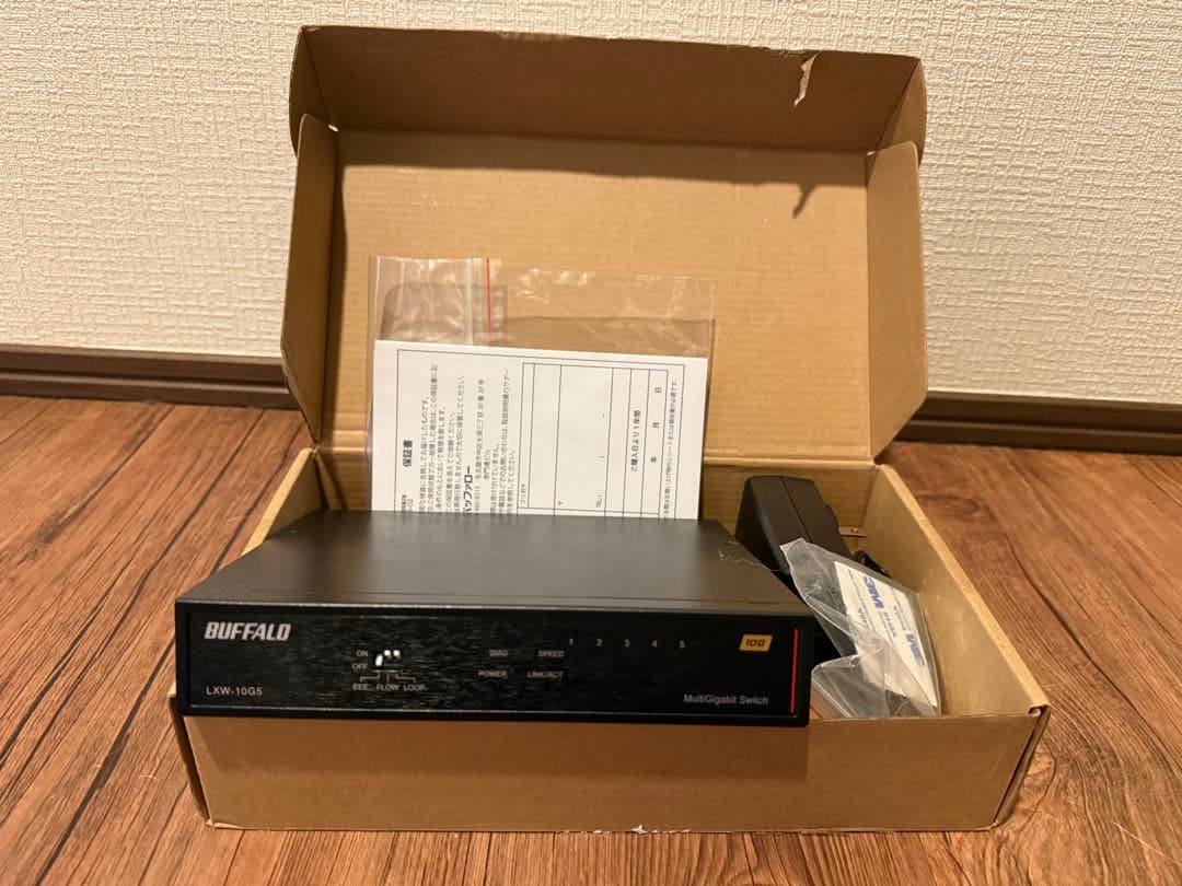 バッファロー 5ポート 10Gbps スイッチングハブ　　LXW-10G5/N