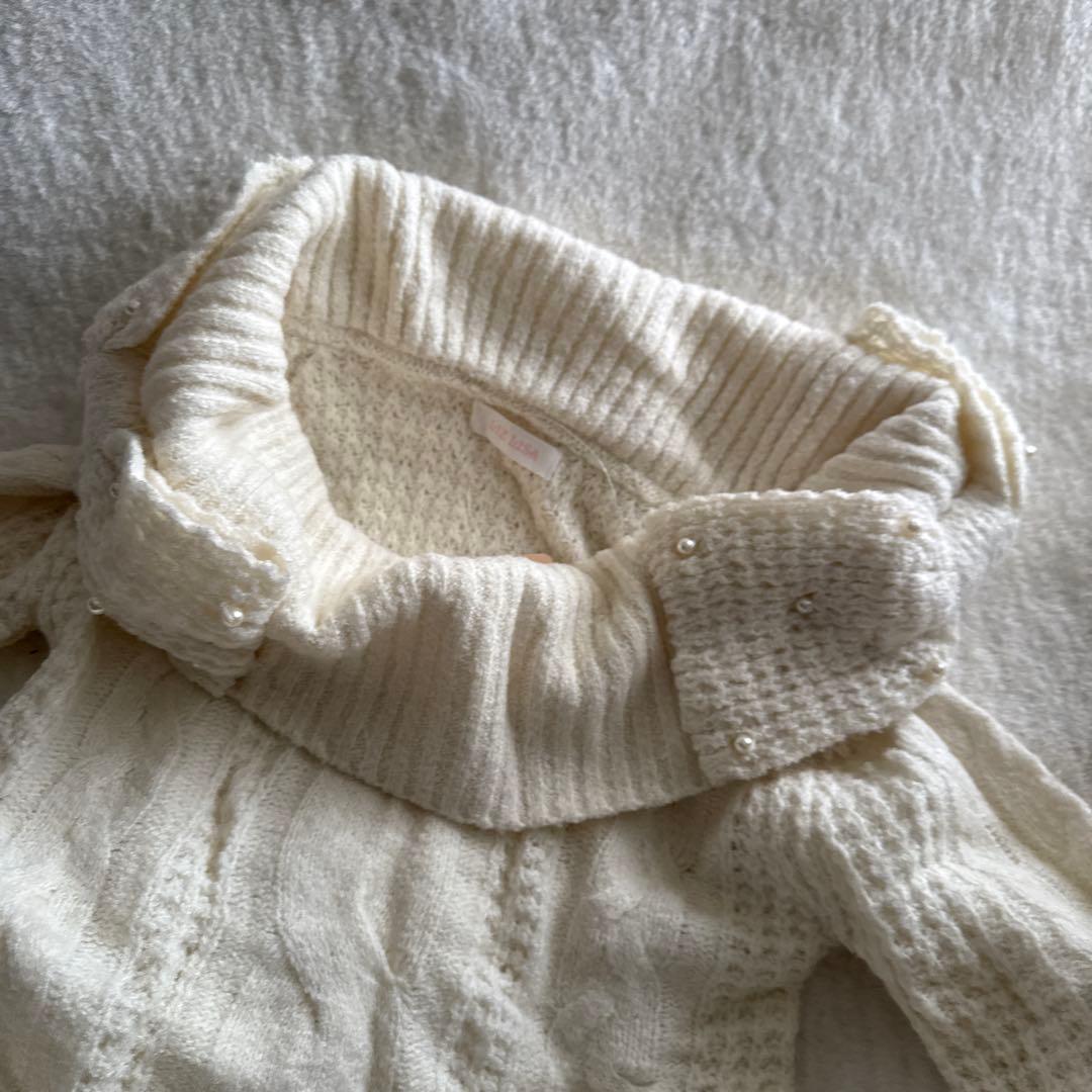 リズリサ　アイボリー ケーブルニット オフショルダー 長袖　パール付きリボン