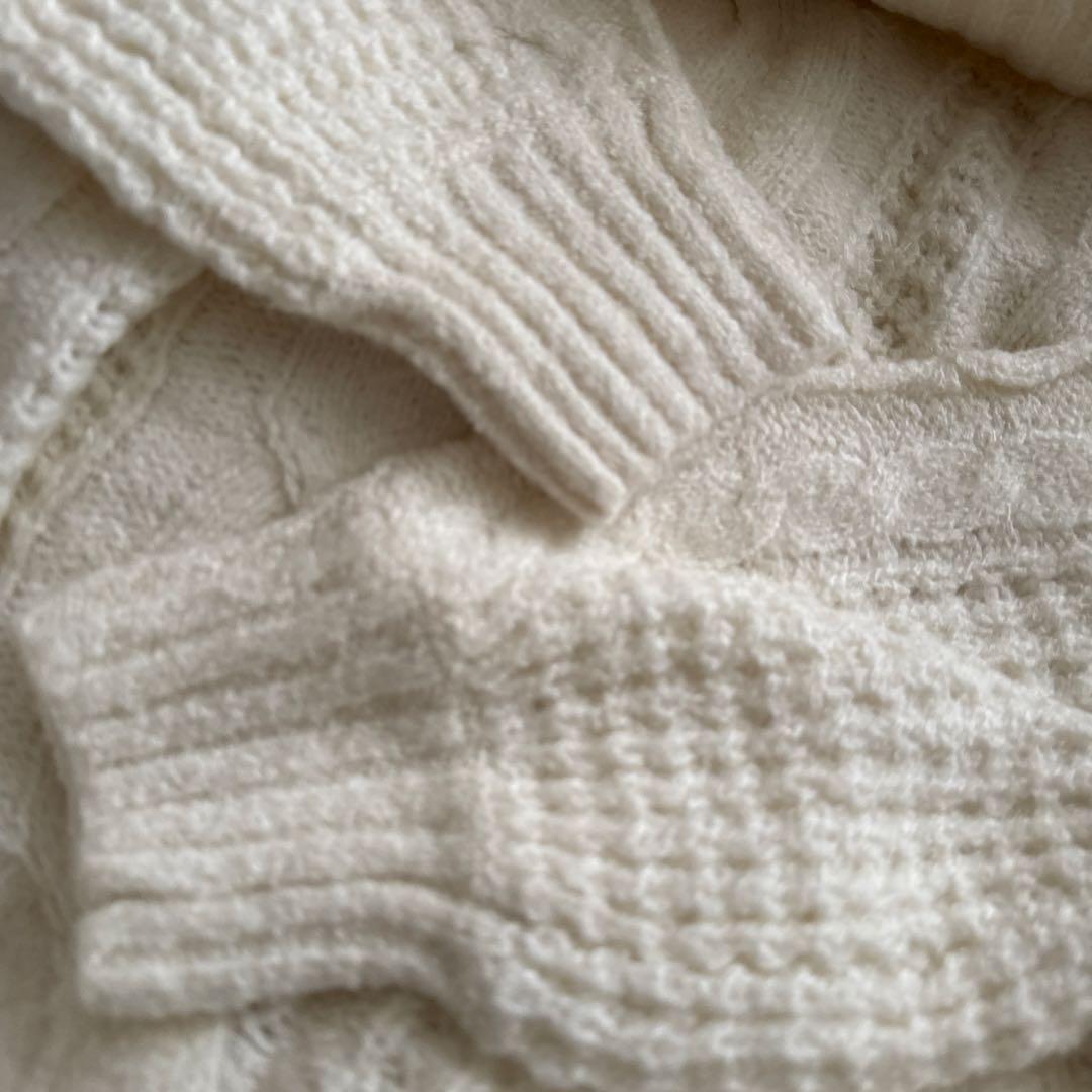 リズリサ　アイボリー ケーブルニット オフショルダー 長袖　パール付きリボン