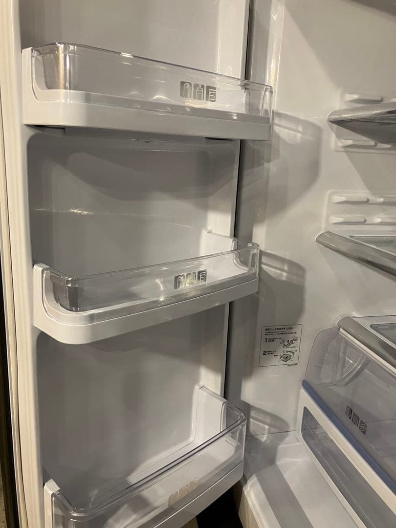 シャープ　SHARP　2017年製　4ドア　大容量　大型冷蔵庫　612L