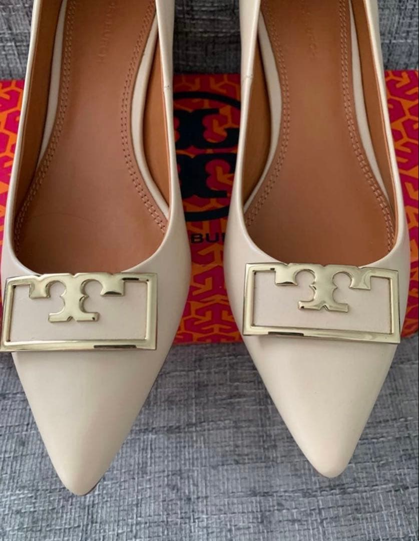 トリーバーチパンプスベージュ24,5