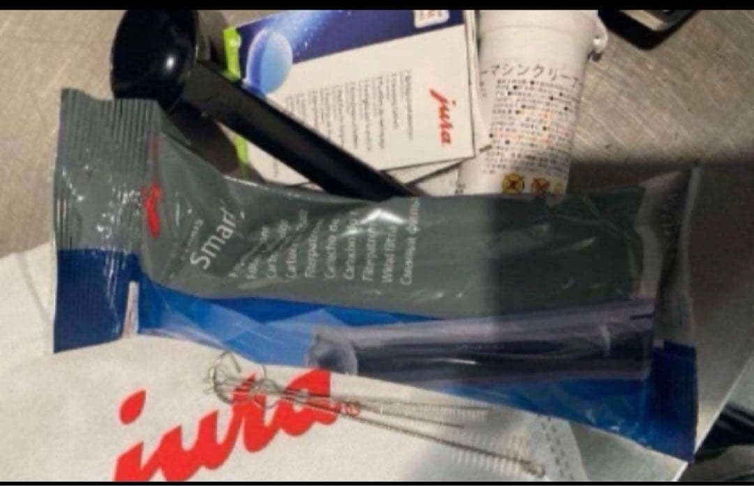 jura ユーラ エスプレッソ E6 コーヒーメーカー　定価¥213,840