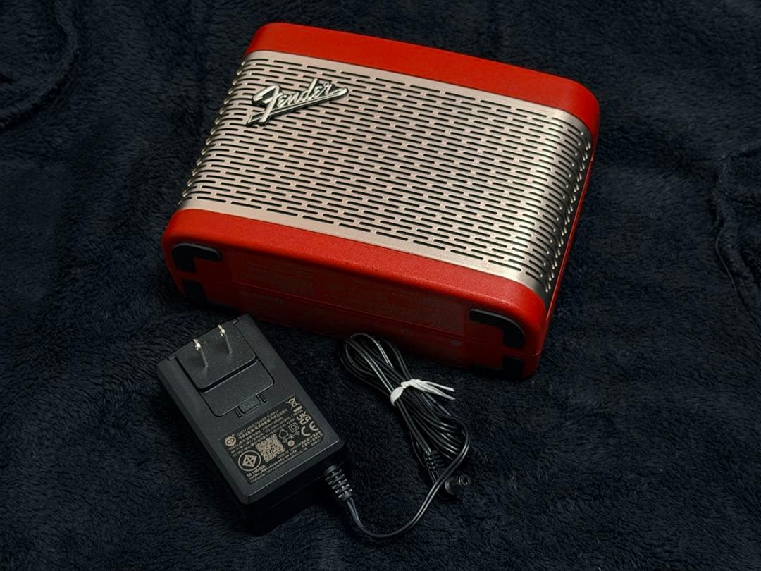Fender Newport 2 Bluetoothスピーカー Red/Gold