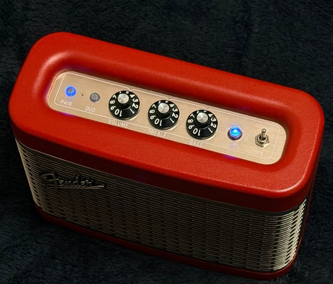 Fender Newport 2 Bluetoothスピーカー Red/Gold