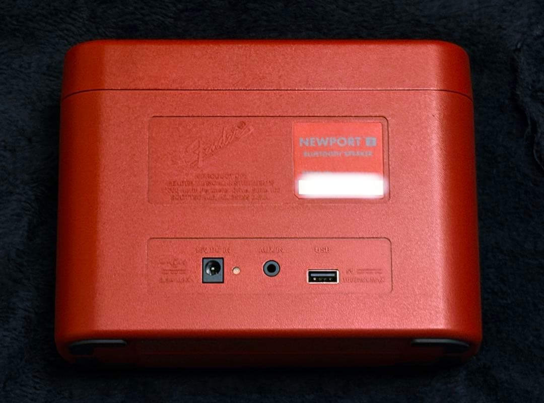 Fender Newport 2 Bluetoothスピーカー Red/Gold