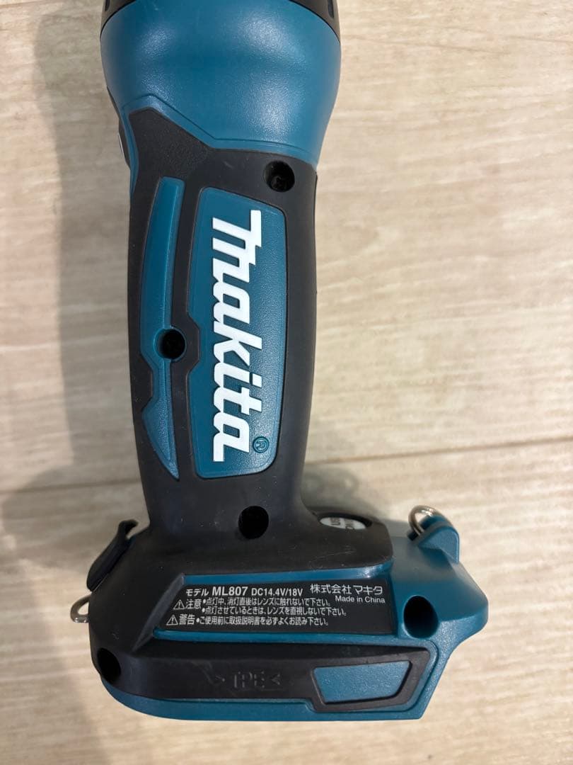 Makita ML807 ハンディライト 14.4V/18V