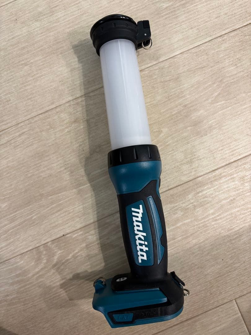 Makita ML807 ハンディライト 14.4V/18V