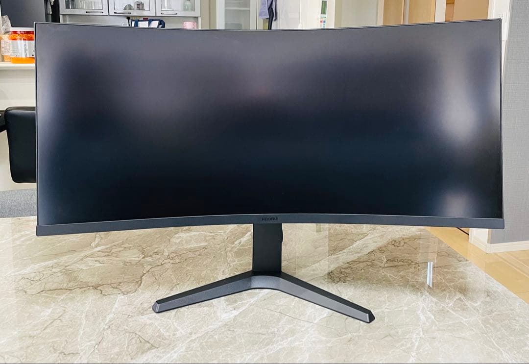Koorui 曲面モニター 本体