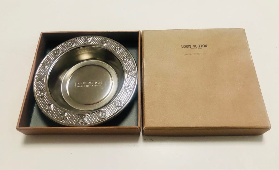 LOUIS VUITTONモノグラム 灰皿 アッシュトレイ 小物入れ インテリア