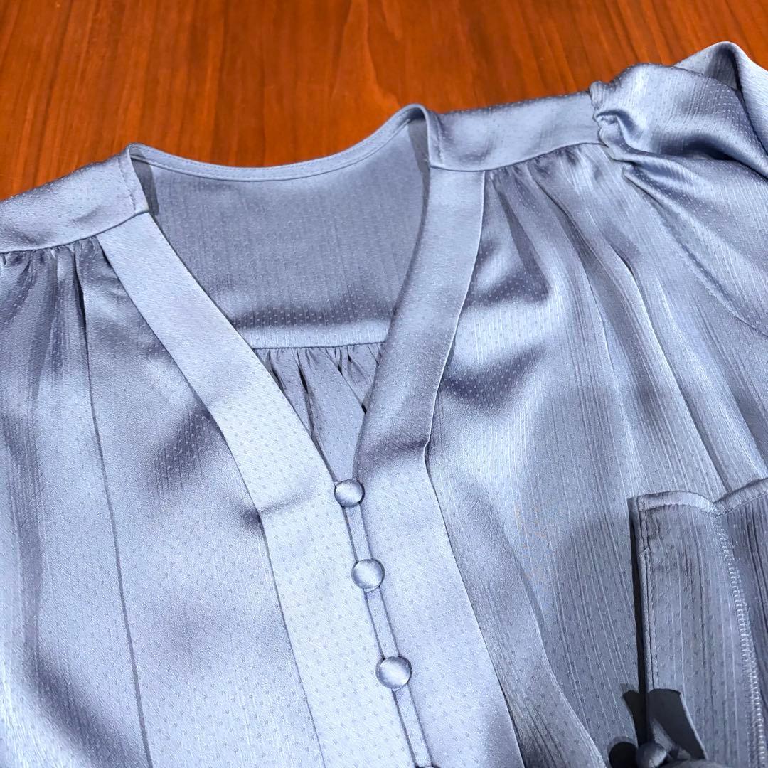 専用24ss アニュアンス フォルムスリーブタイブラウス ボウタイ 青 ブルー