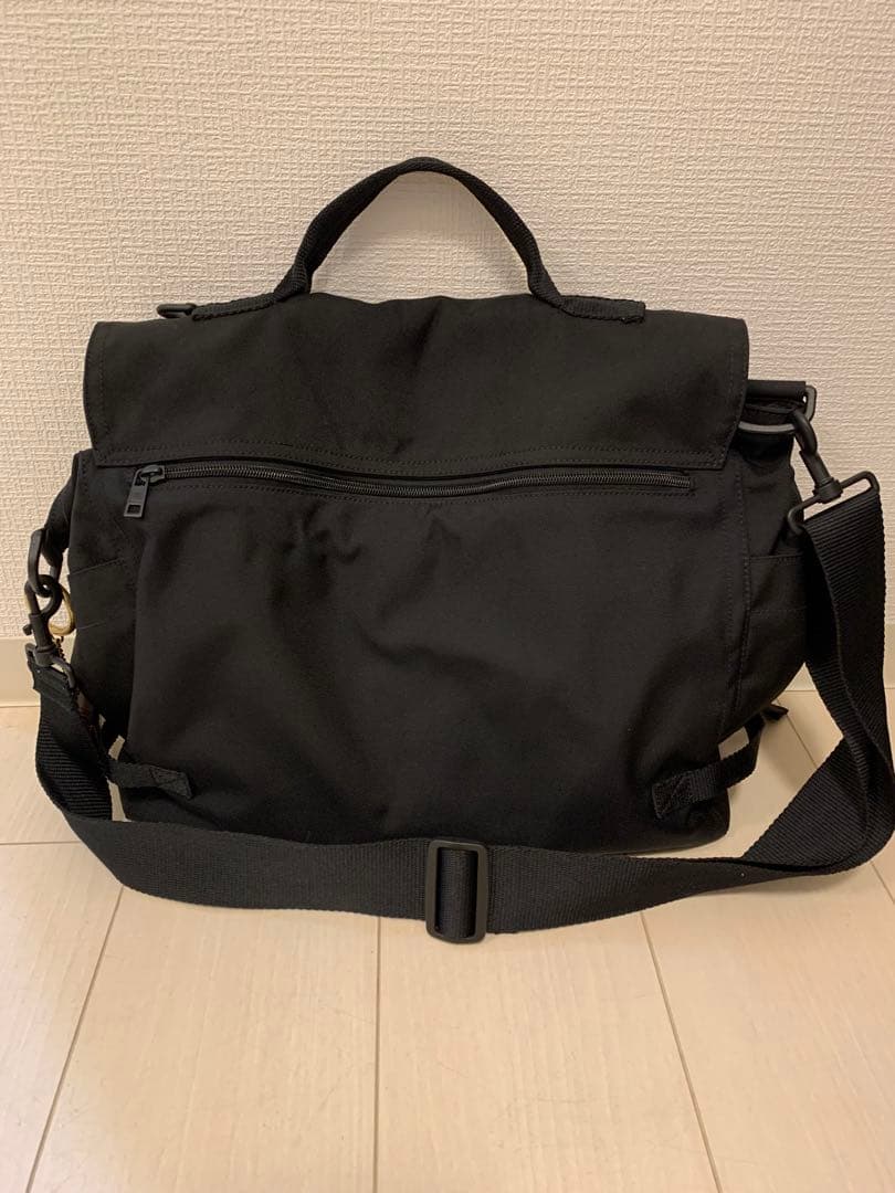 BALENCIAGA メッセンジャーバッグ ブラック ARMYMESSENGER