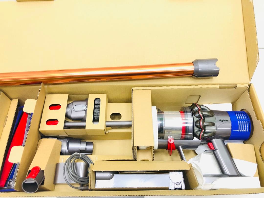 アウトレット品SV12 Cyclone V10 Fluffy ハンディクリーナー