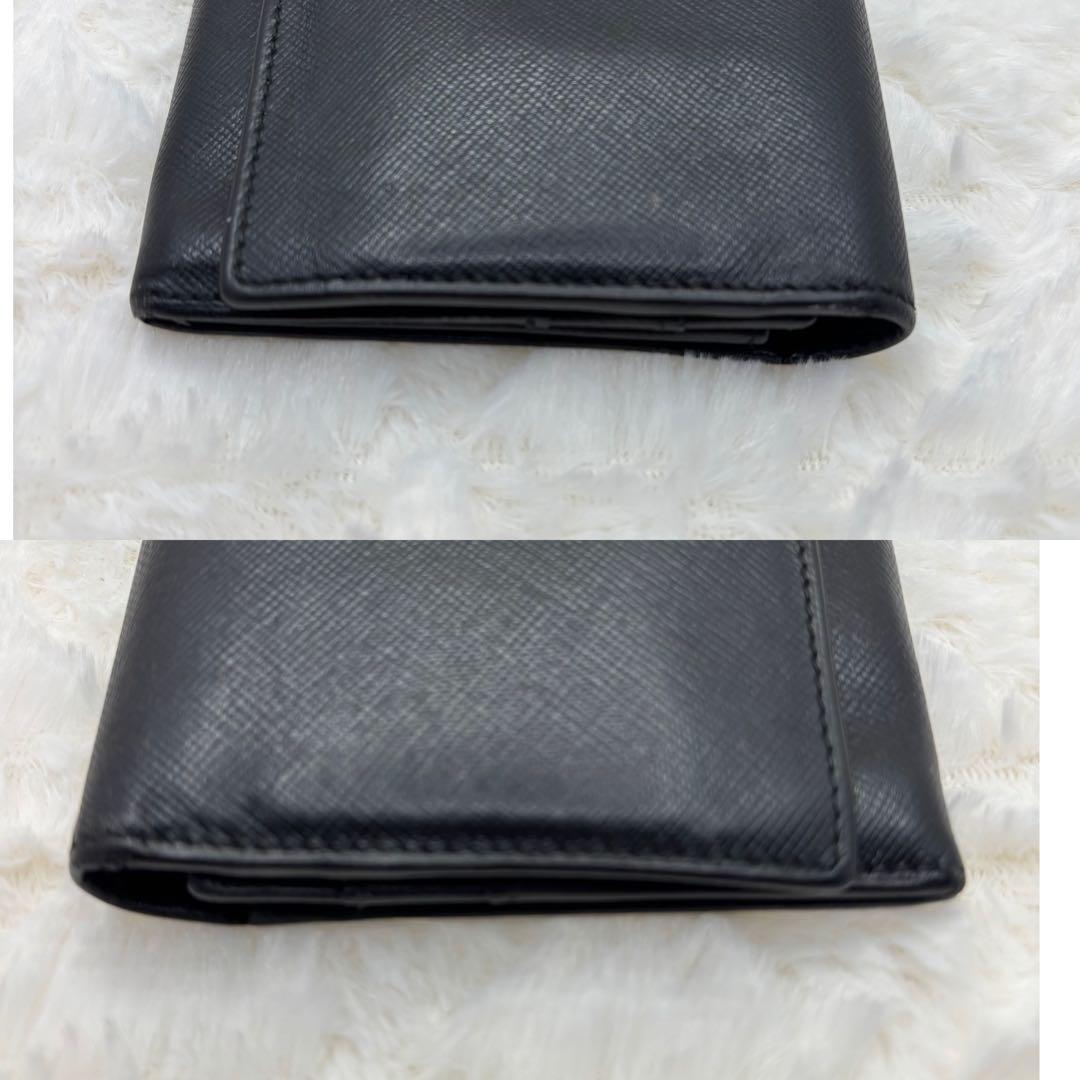 美品　プラダ✨ブラック 長財布　サフィアーノ 二つ折り　三角ロゴ