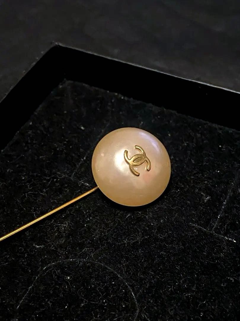CHANEL パール調ピンブローチ　美品