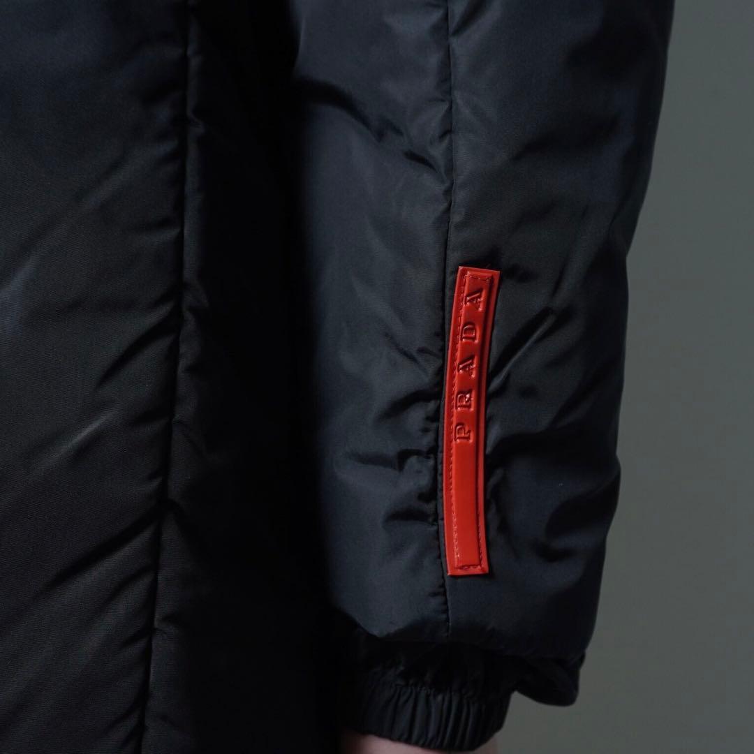 プラダスポーツ アーカイブ フーデッド ナイロン ダウンジャケット