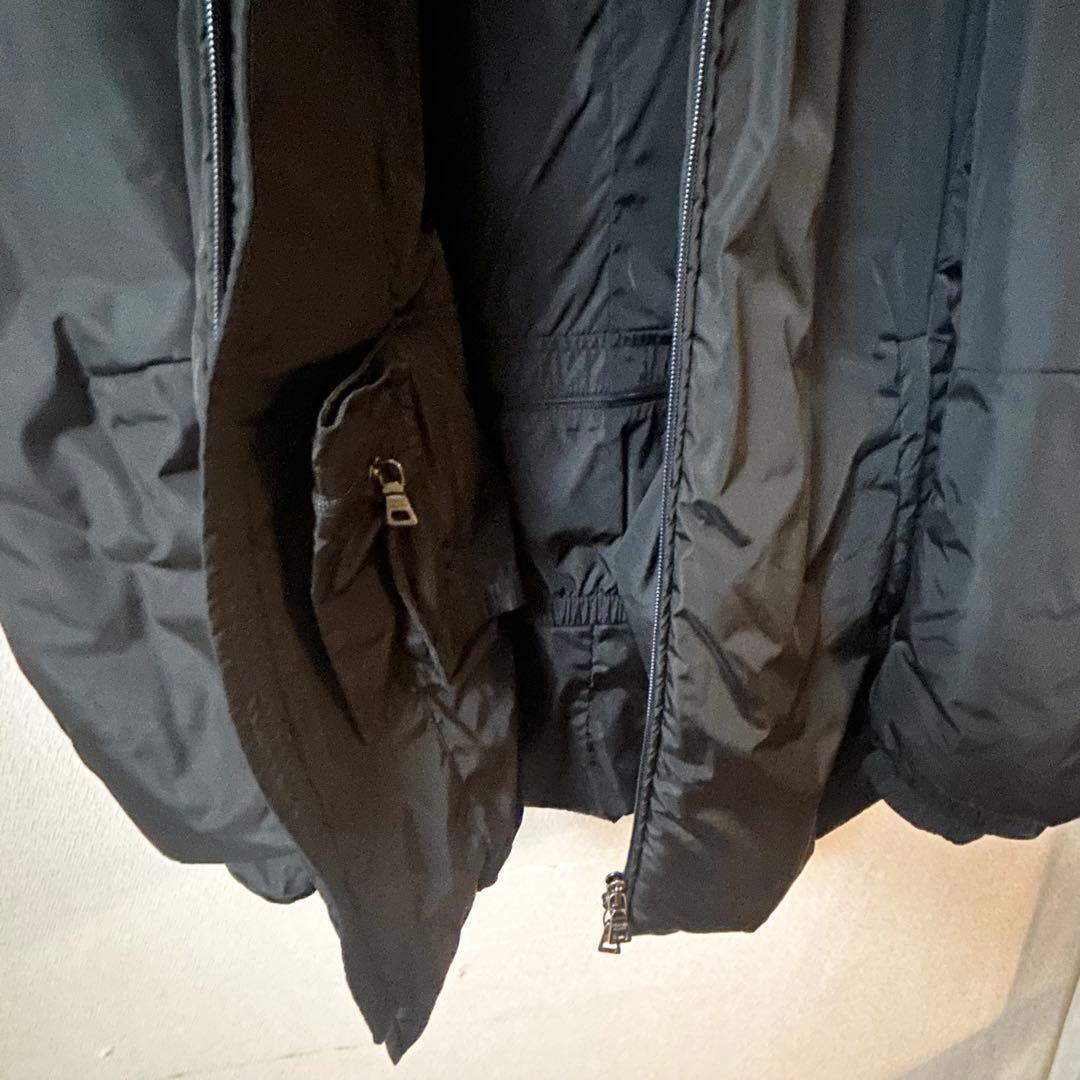 プラダスポーツ アーカイブ フーデッド ナイロン ダウンジャケット