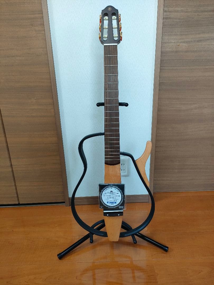 美品サイレントギターYAMAHA SLG100N 純正ケースACアダプタ付き
