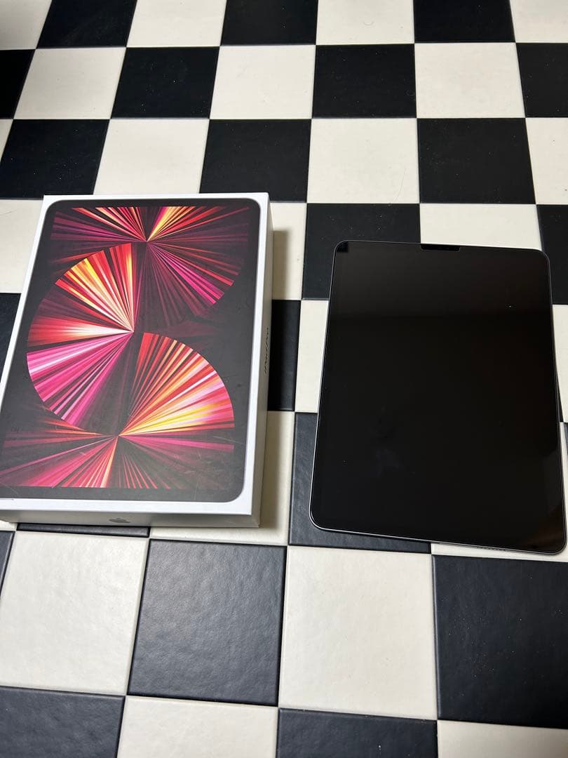 【極美品】iPad Pro 11インチ 256GB 2021年M1チップ