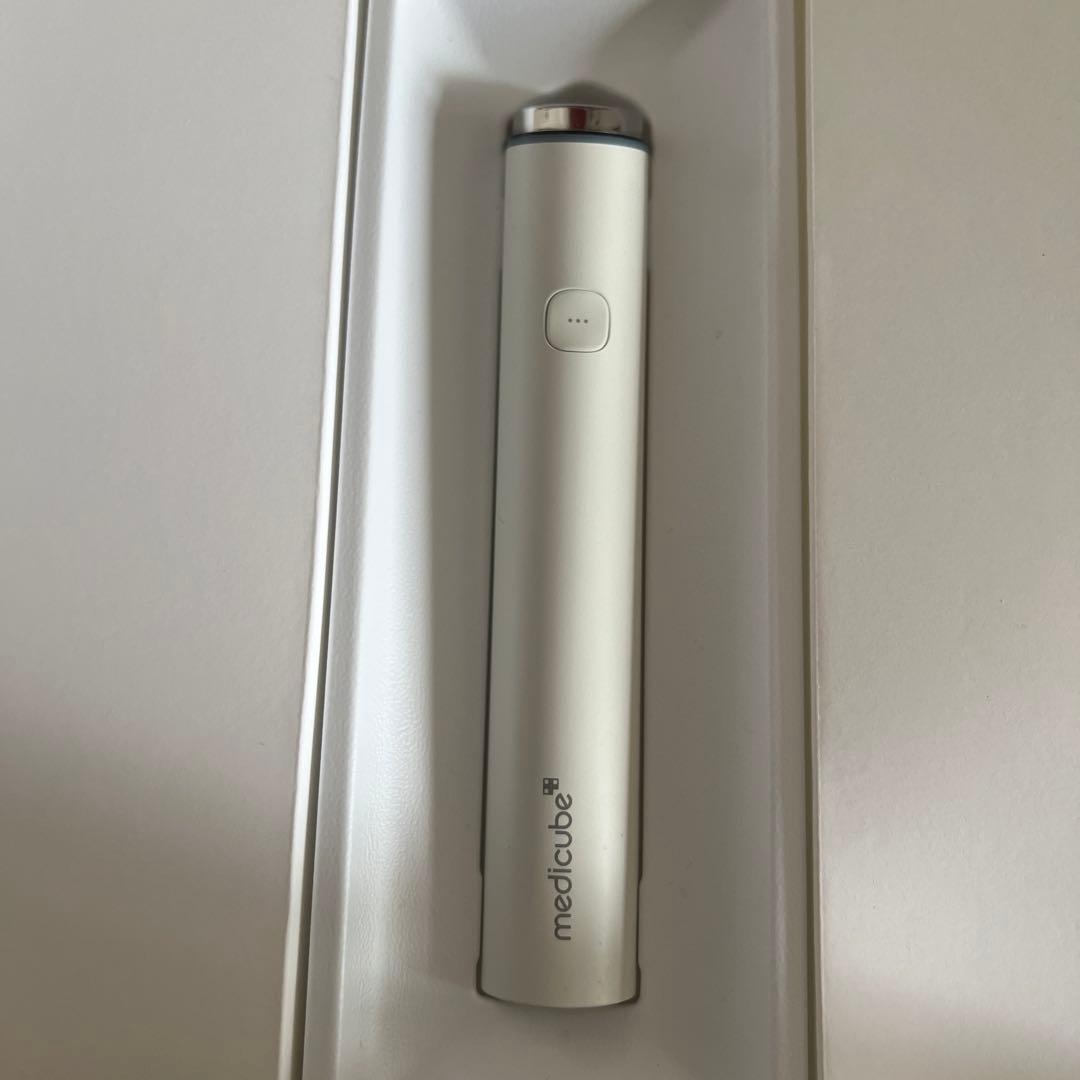 メディキューブ AGE-Rブースタープロ ミニ ホワイト　美容液　ピンク