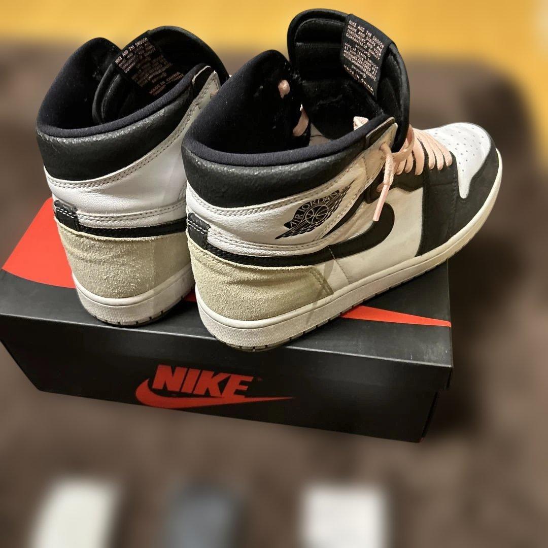 貴*子様 Air Jordan 1 High OG \"Bleached Cora